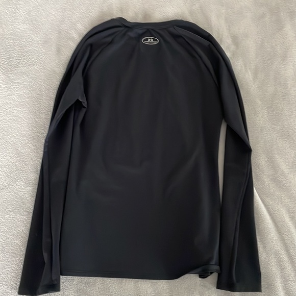 Excellent condition under armor fitted cold gear - Picture 3 of 3